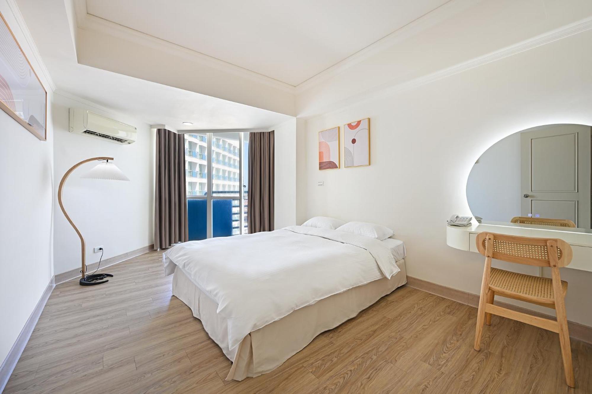 Ct Green Bay Hot-Spring Hotel Wanli Dış mekan fotoğraf